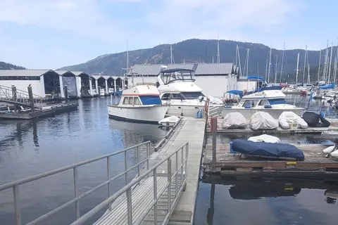 Docks and boats at Maple Bay Yacht Club