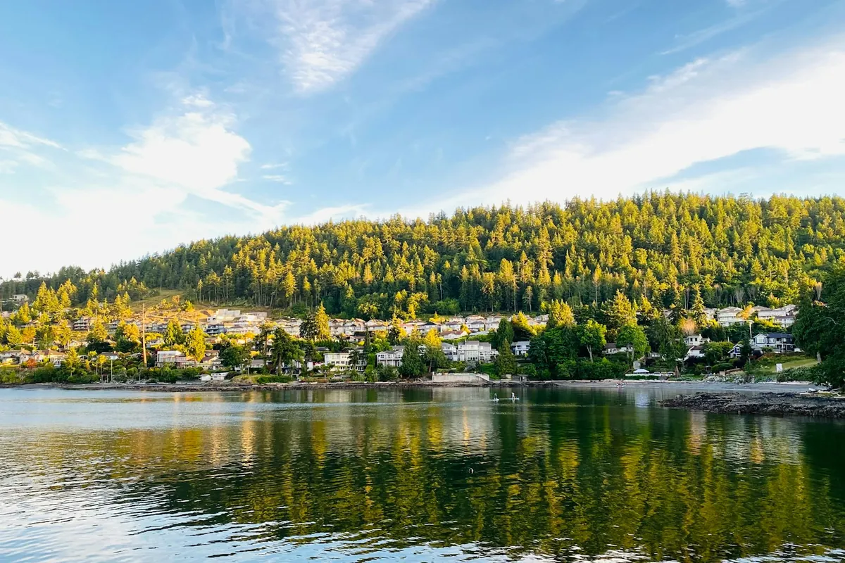 Homes on the hill above the water at Neck Point Park in Nanaimo